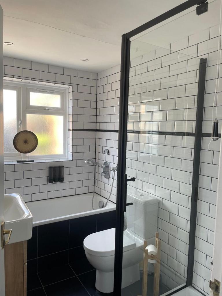 2 Bedroom House In Central Windsor - The Town Zewnętrze zdjęcie